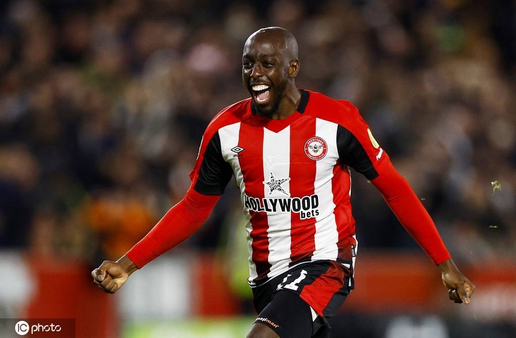 布伦特福德前锋维萨加盟纽卡斯尔联
        
    布伦特福德前锋维萨加盟纽卡斯尔联